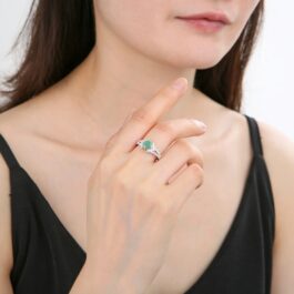 Vintage Emerald Round Cut Ring in Sterling Silver