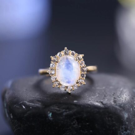 Vintage Moonstone Oval Cut Ring in Sterling Silver - Image 6