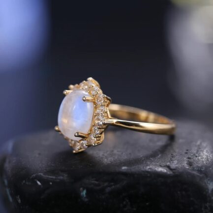 Vintage Moonstone Oval Cut Ring in Sterling Silver - Image 3