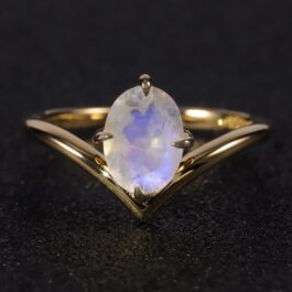 Vintage Moonstone Oval Cut Ring in Sterling Silver