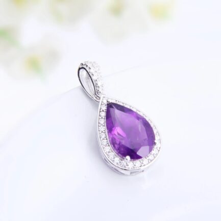 Vintage Amethyst Pear Cut Pendant Necklace in Sterling Silver - Image 4