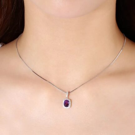 Vintage Amethyst Oval Cut Pendant Necklace in Sterling Silver - Image 4