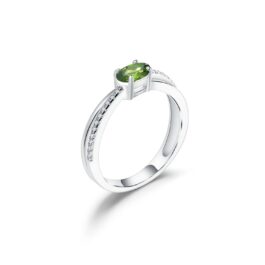 6mm Vintage Chrome Diopside Oval Cut Ring in Sterling Silver