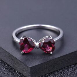 6mm Vintage Red Garnet Heart Cut Ring in Sterling Silver