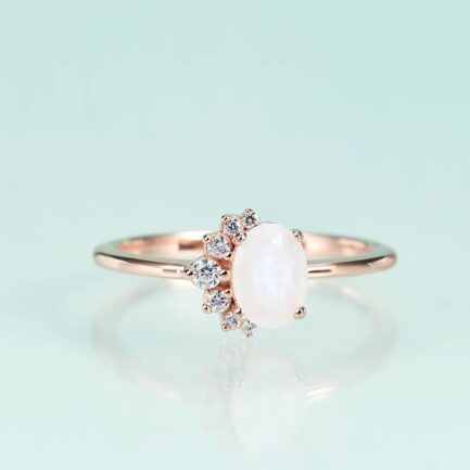 Vintage Moonstone Oval Cut Ring in Sterling Silver - Image 2