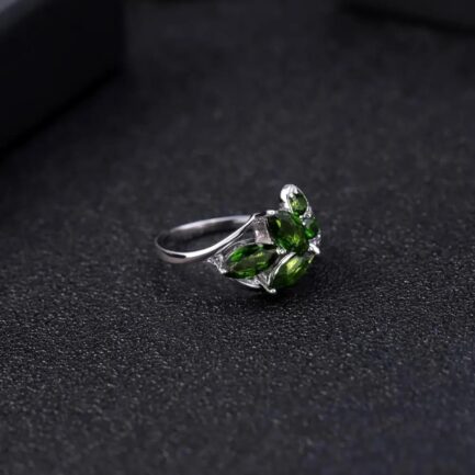 8mm Vintage Chrome Diopside Marquise Cut Ring in Sterling Silver - Image 5