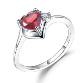 6mm Vintage Red Garnet Heart Cut Ring in Sterling Silver