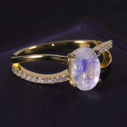 Vintage Moonstone Oval Cut Ring in Sterling Silver - Image 6