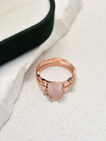 Vintage Moonstone Raw Crystal Ring in Sterling Silver - Image 5