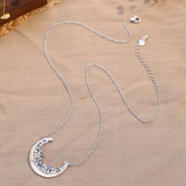 Vintage Moonstone Round Cut Crescent Moon Pendants Necklace in Sterling Silver