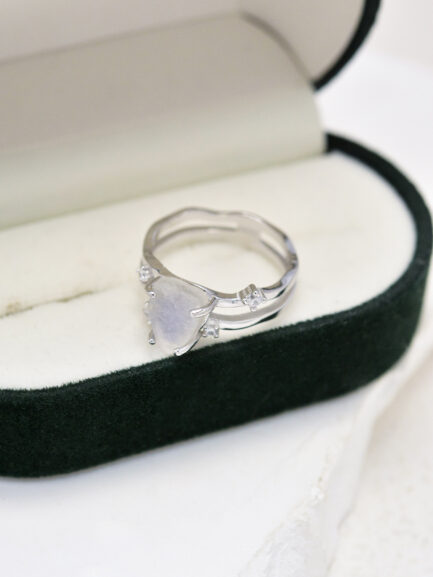 Vintage Moonstone Raw Crystal Ring in Sterling Silver - Image 5