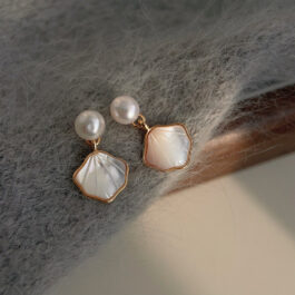 Victorian Vintage Freshwater Pearl and Shell Drop Earrings