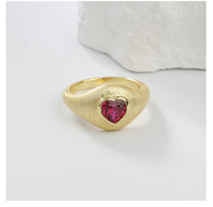 Vintage Lab Ruby Heart Cut Ring in 18K Gold - Image 7