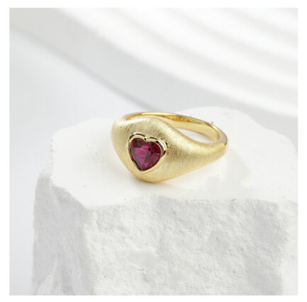 Vintage Lab Ruby Heart Cut Ring in 18K Gold - Image 5